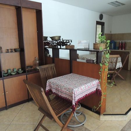 Rumah Polonia Guest House Yakarta Exterior foto