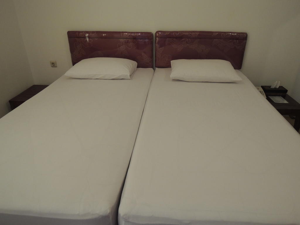 Rumah Polonia Guest House Yakarta Habitación foto