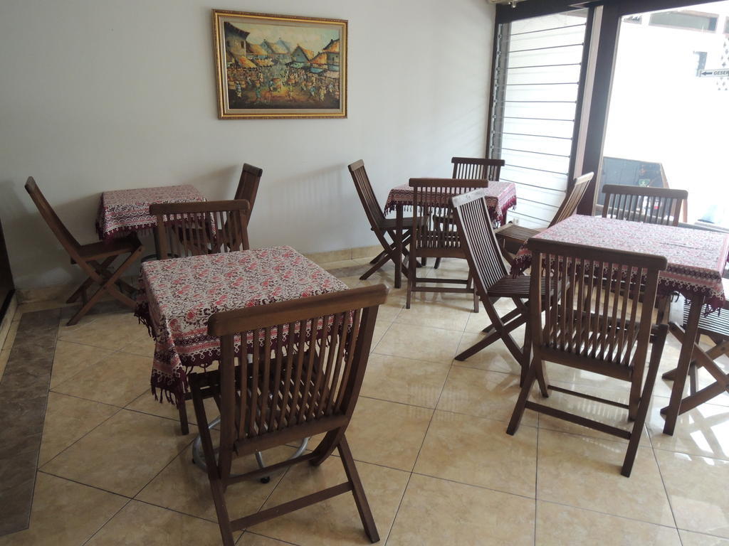 Rumah Polonia Guest House Yakarta Exterior foto